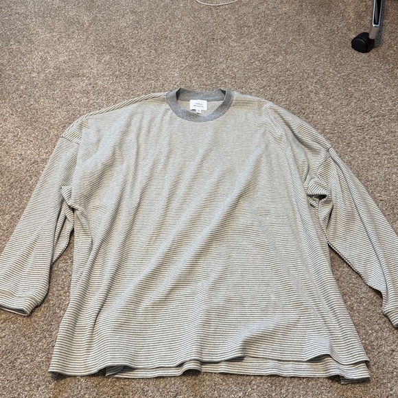 These Three Set - Picture 4 of 5